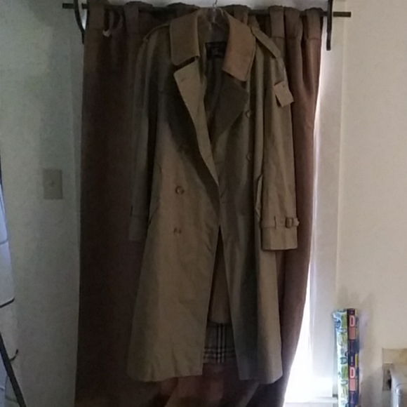 Vintage Burberry Kensington full length trench - Picture 6 of 8